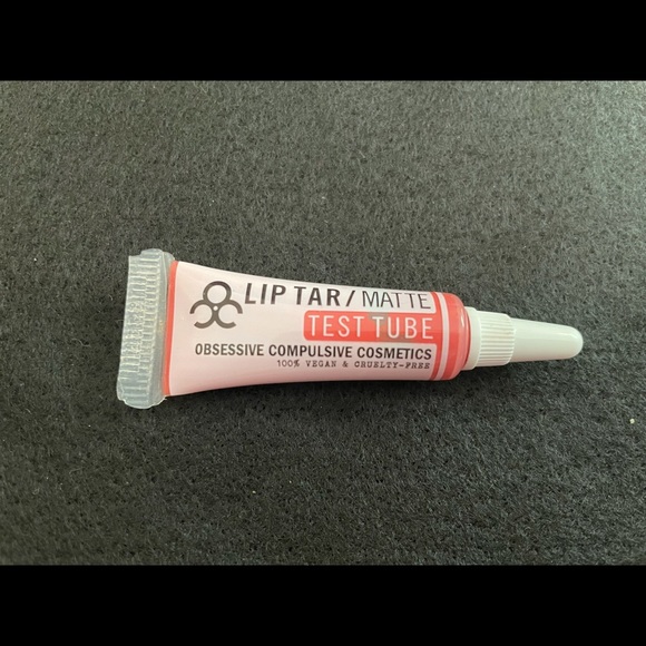 Lip tar! - Picture 7 of 11